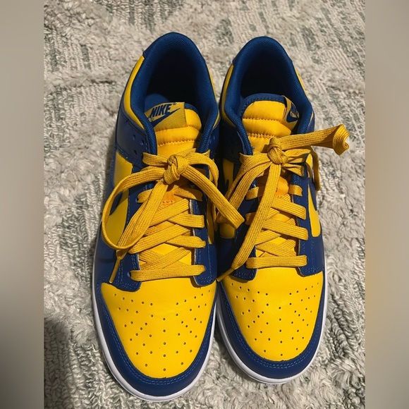 Men’s Nike Dunk Low- UCLA - Picture 9 of 9